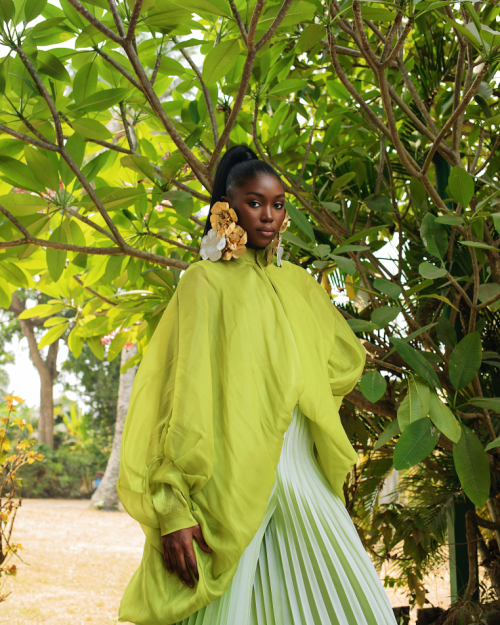 Billowy Top& Logo Pleated Pants