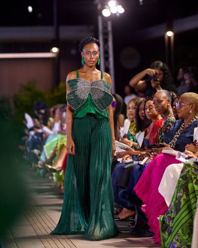 THE SEA URCHIN SLEEVELESS TOP & LOGO PANTS