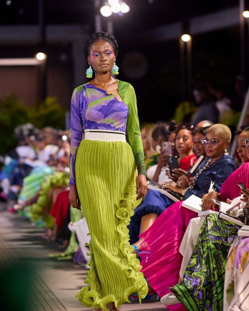 THE CORAL REEF SKIRT & THE YR MESH TOP WITH RING