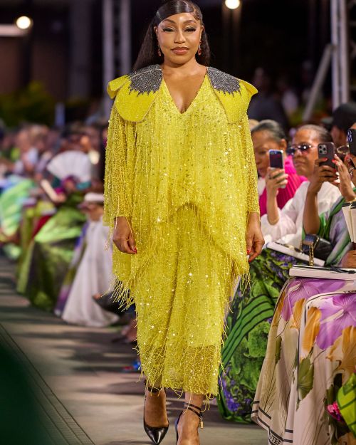 THE YELLOW SEA STAR DRESS