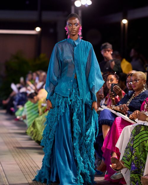 THE SEA WHISPER SHIRT AND THE TIDE FLOW SKIRT