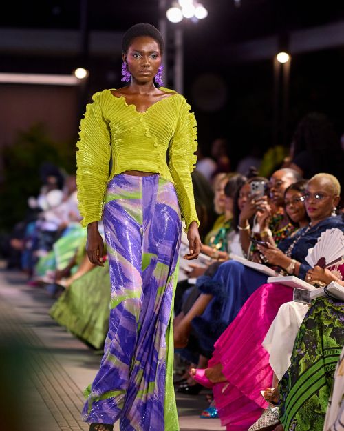 THE OCTOPUS TOP AND THE SEQUIN PANT